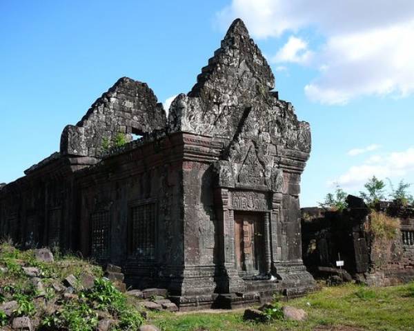 Discover Vietnam and Angkor 17 days
